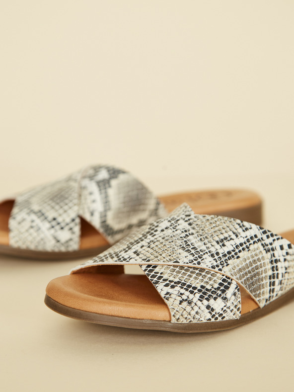 Ojju Sive kožne papuče sa zmijskim uzorkom OJJU