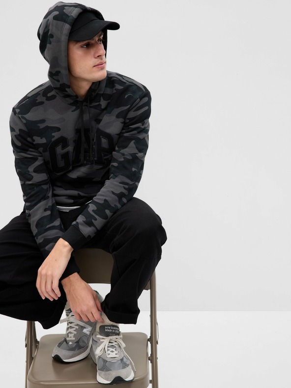 GAP Dukserica s logom Gap i kapuljačom GAP