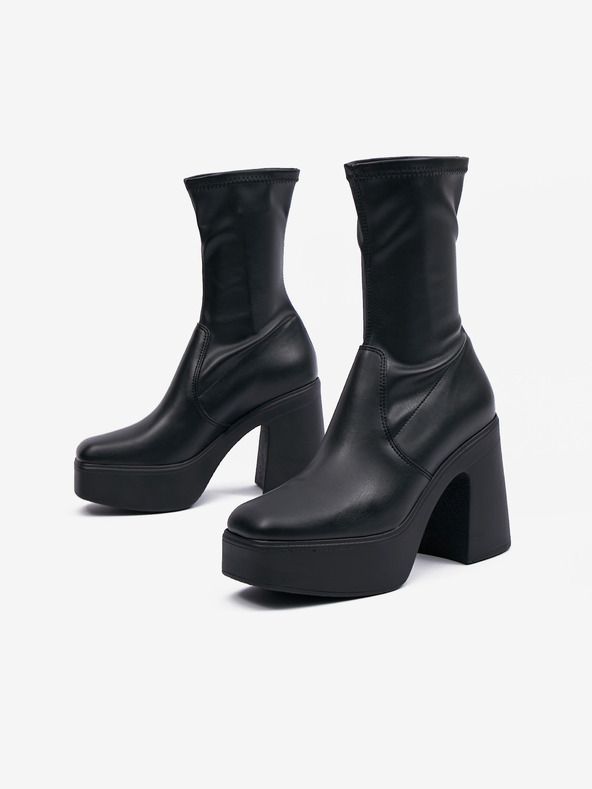 Steve Madden Ženske crne gležnjače na petu Steve Madden Phoenix