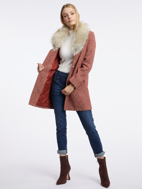 Orsay Crveni ženski kaput s uzorkom i umjetnim krznom ORSAY