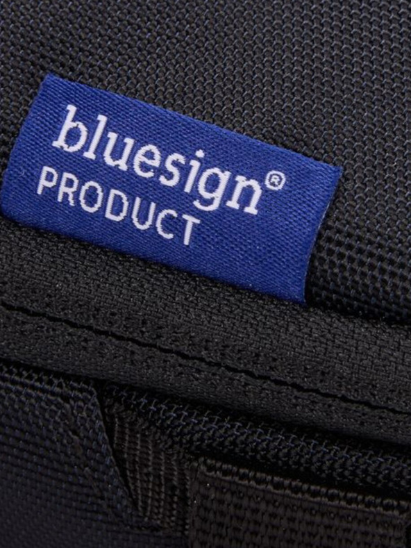 Thule Crna torba za rame Thule Subterra 2 5 l