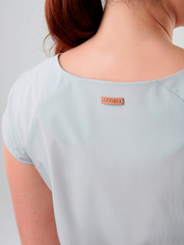 Loap Svijetlo siva haljina s LOAP džepovima