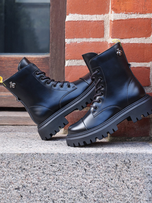 Geox Geox Maquinnerns Gležnjače za djevojčice u crnoj boji