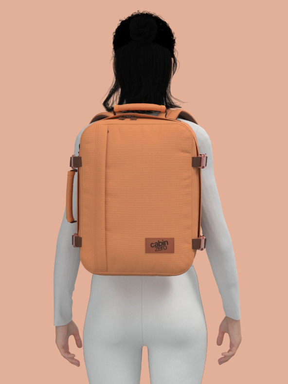 CabinZero Smeđi ruksak CabinZero Classic 28L Gobi sands