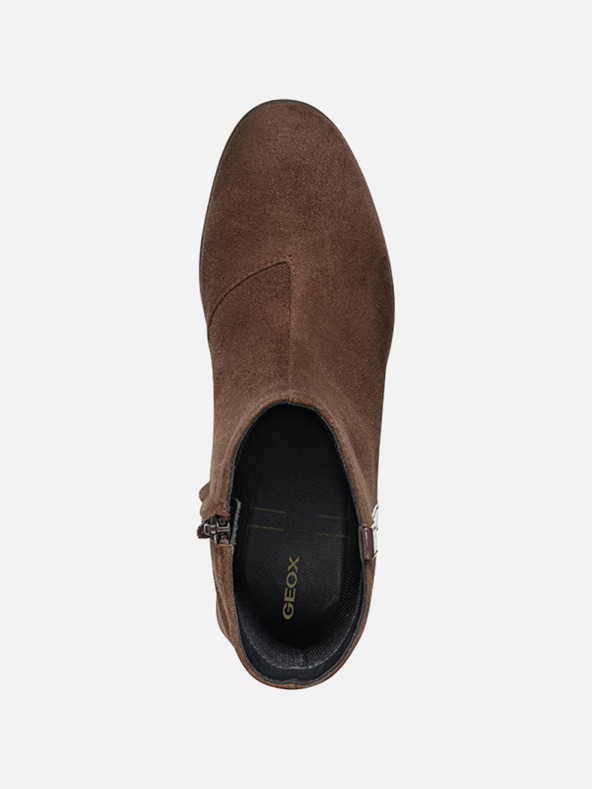 Geox Ženske tamno smeđe gležnjače Geox Walk Pleasure 55