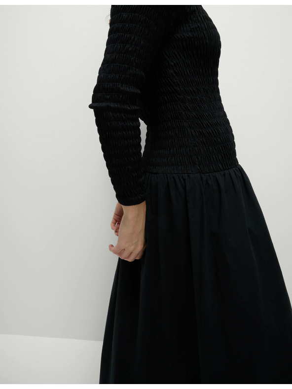 Marks & Spencer Marks & Spencer crna midi haljina spuštenog struka od čistog pamuka