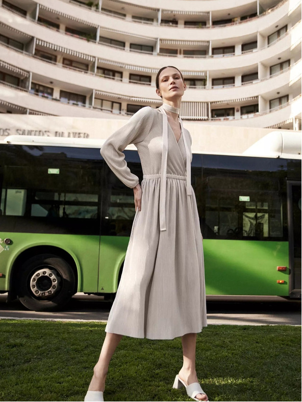 Moodo Ženska bež haljina MOODO