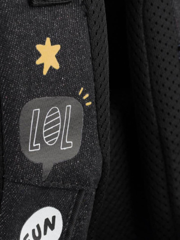 BAAGL  Crni školski ruksak Cubic Sneakers Baagl