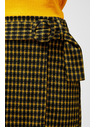 Moodo Crna i žuta kockasta suknja za žene marke Moodo