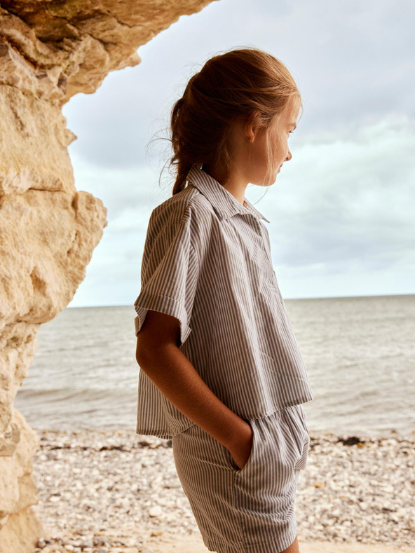 name it Svjetloplave kratke hlače na pruge za djevojku Hatty