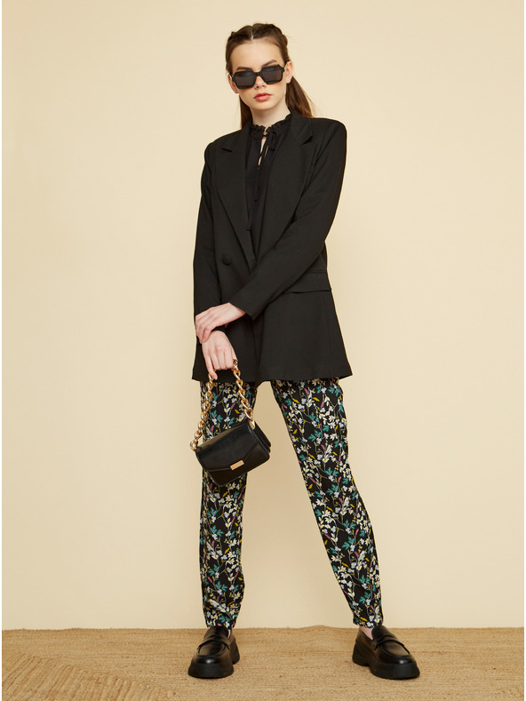 ZOOT.lab Crne ženske hlače na cvjetić ZOOT.lab Rosalyn