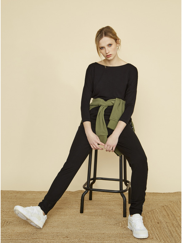 ZOOT.lab Crne ženske hlače s prugom ZOOT Baseline Xenia